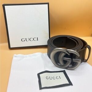 Gucci Black Leather Belt with Silver GG Buckle